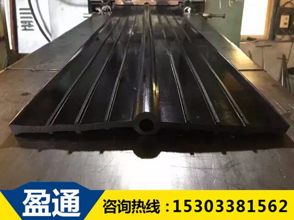 日照652型中埋橡膠止水帶