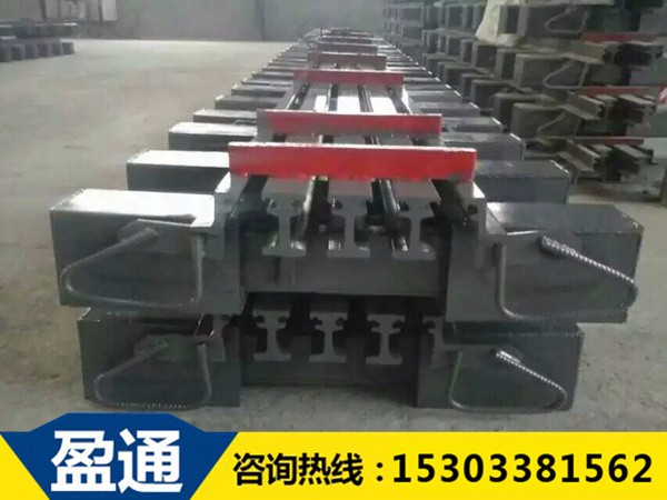 MZL320型模數(shù)式橋梁伸縮裝置.jpg MZL320型模數(shù)式橋梁伸縮裝置.jpg